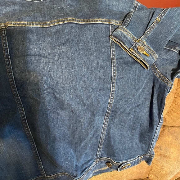 Jean jacket - Picture 6 of 6